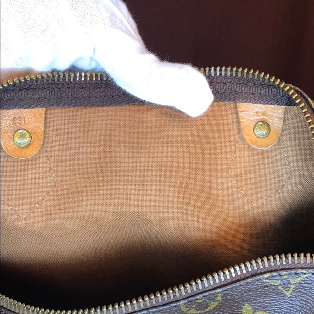 Authentic ✅ - Picture 8 of 8